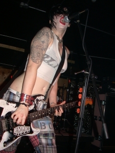 brody-dalle-distillers1